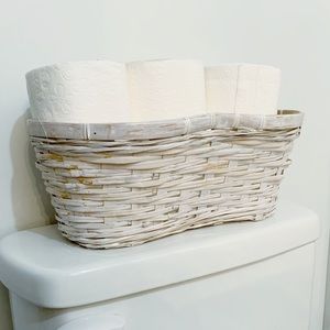 Farmhouse distressed toilet tissue basket